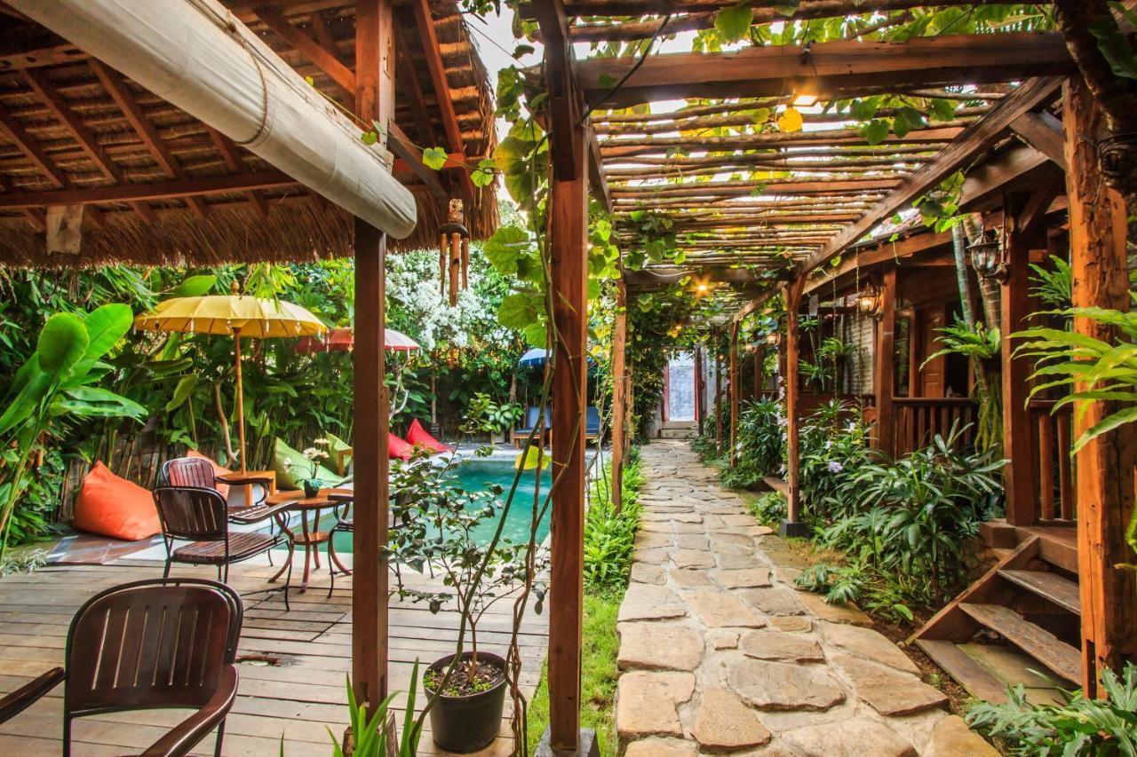 Hotel Bening Hut And Seminyak (Bali)